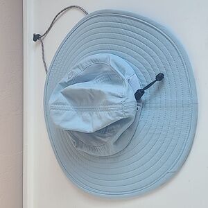 Mountain Hardwear Hat Cap Strap Back Wide Brim Sun Hiking Nylon Womens Outdoor